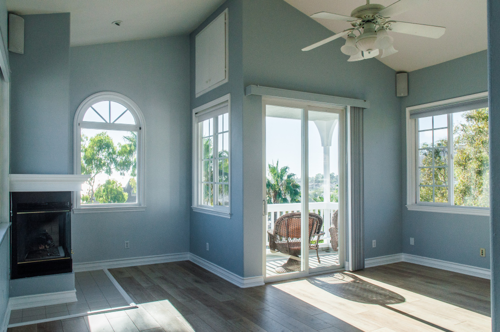 Hollywood Windows by Material