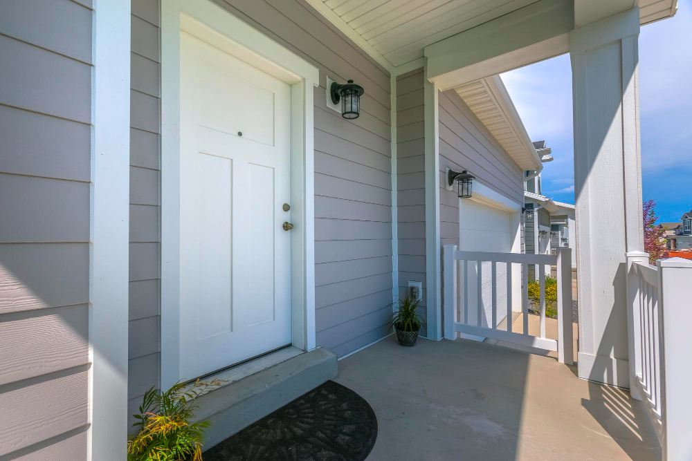 Hollywood Pella® Door Styles